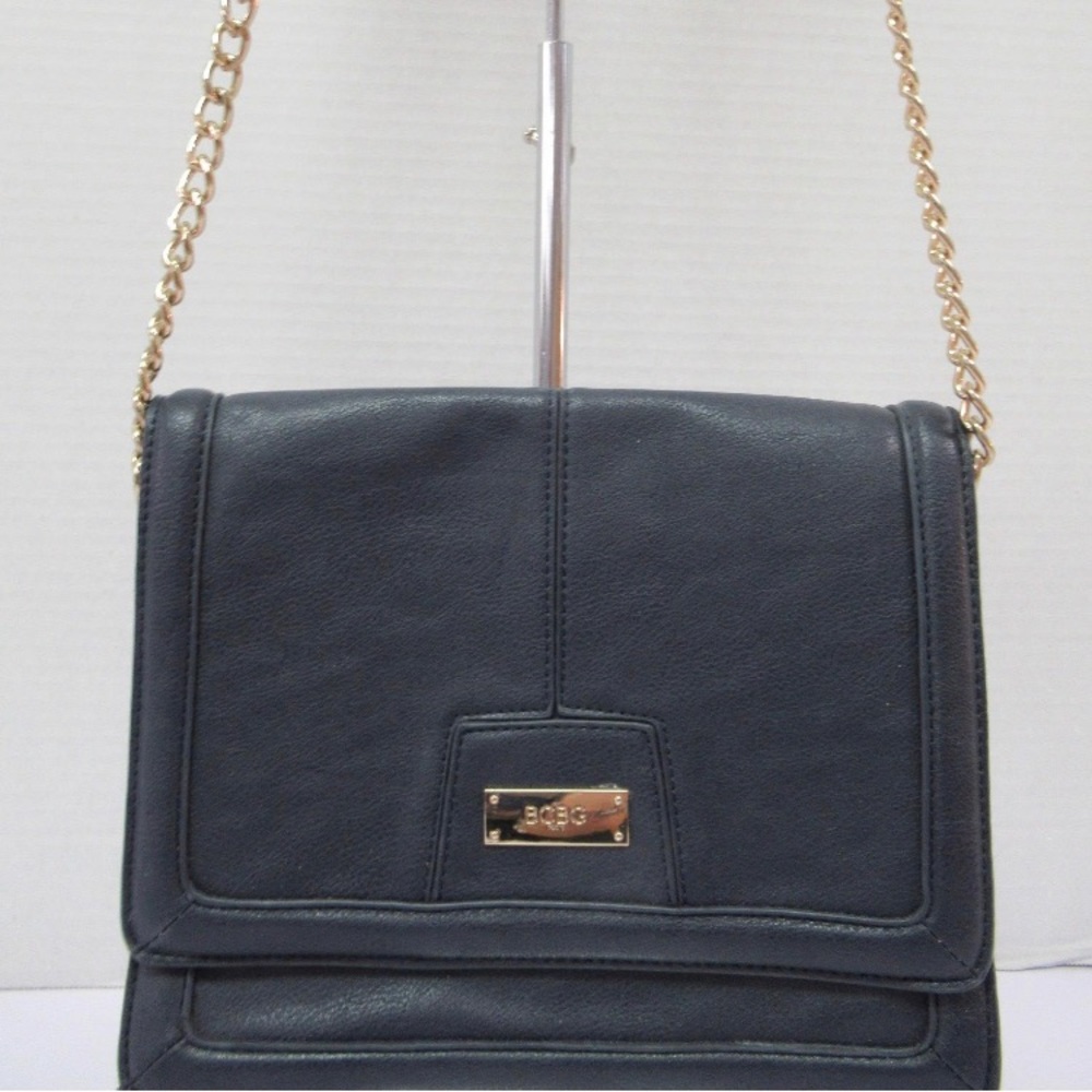 BCBG Paris Navy Faux Leather
Shoulder Bag Magnetic Flap Closure